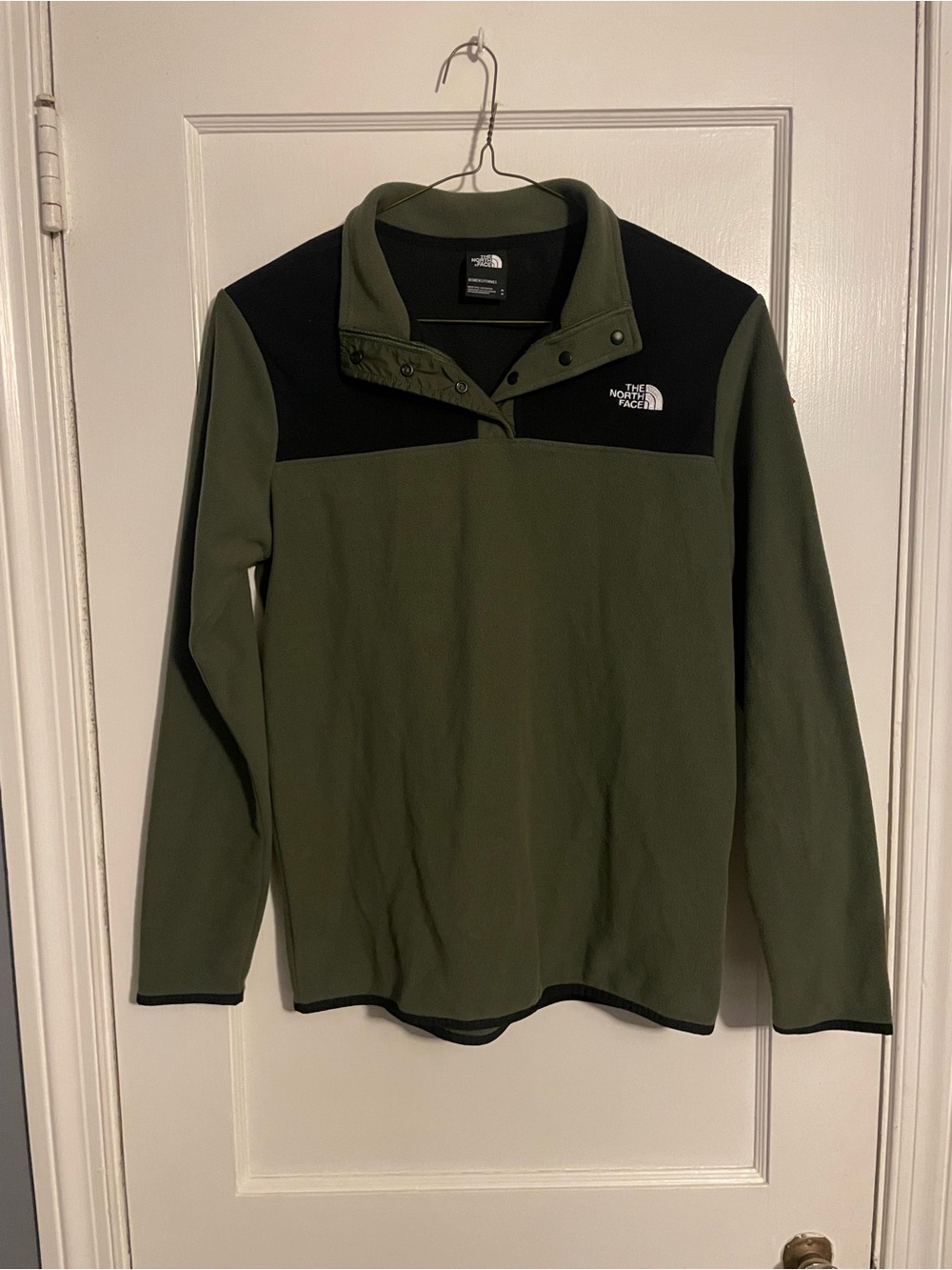 The NorthFace TKA Glacier snapneck pullover fleece Army Green/Black Women’s Sz M
